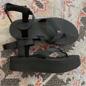 Teva “Flatform” Original Sandals 8 women’s